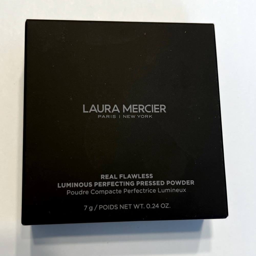 BNIB_ Laura Mercier Real Flawless Luminous Perfecting Pressed Finishing Powder